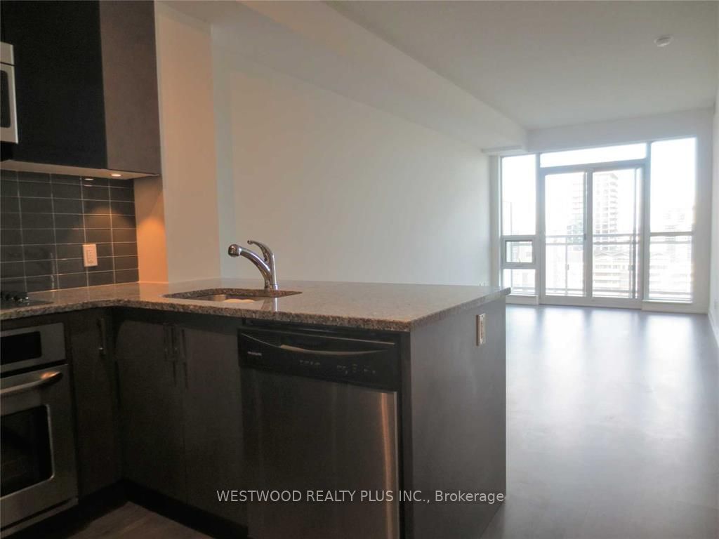 98 Lillian St, unit 1513 for rent