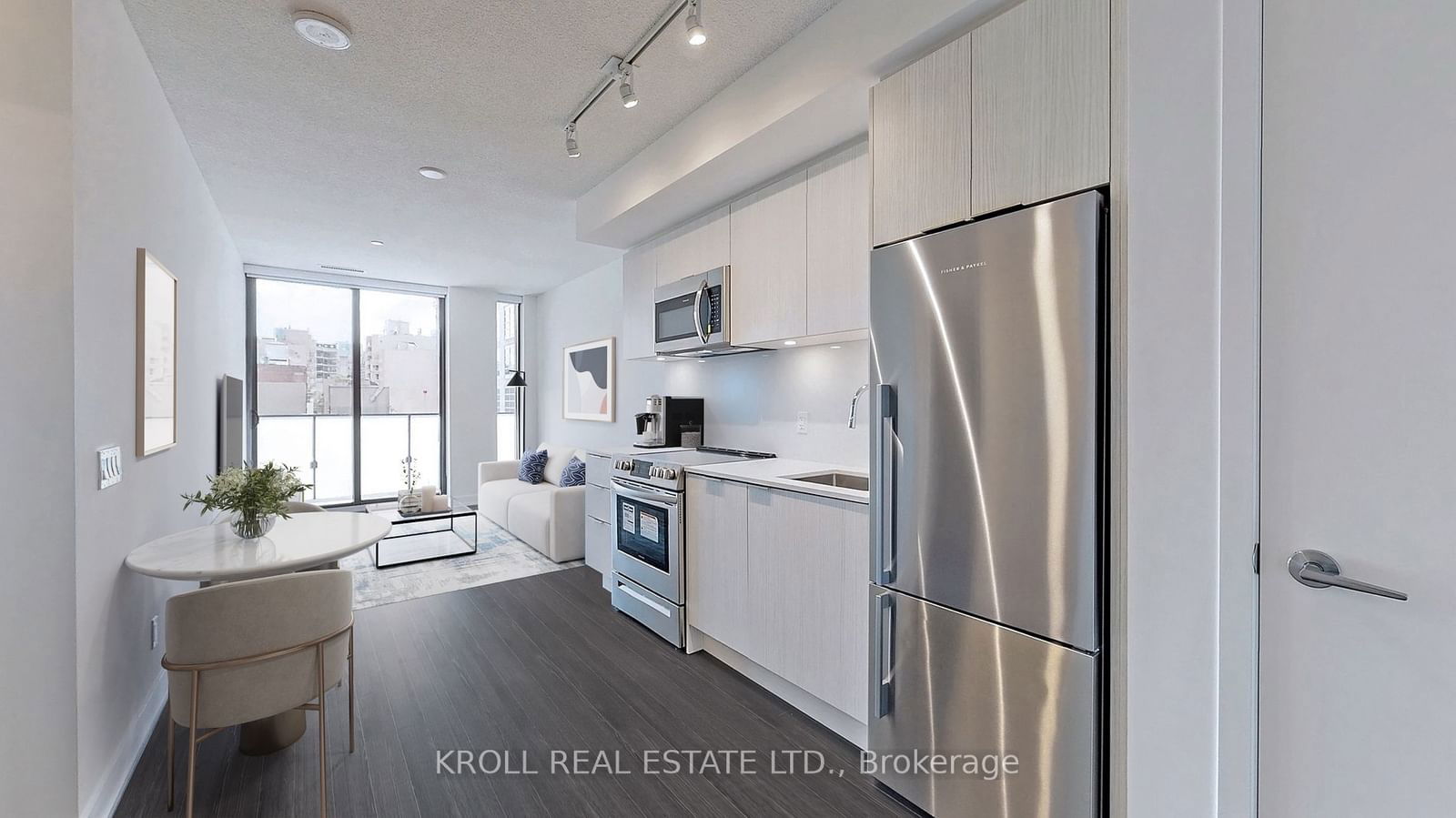 25 Richmond St E, unit 201 for sale