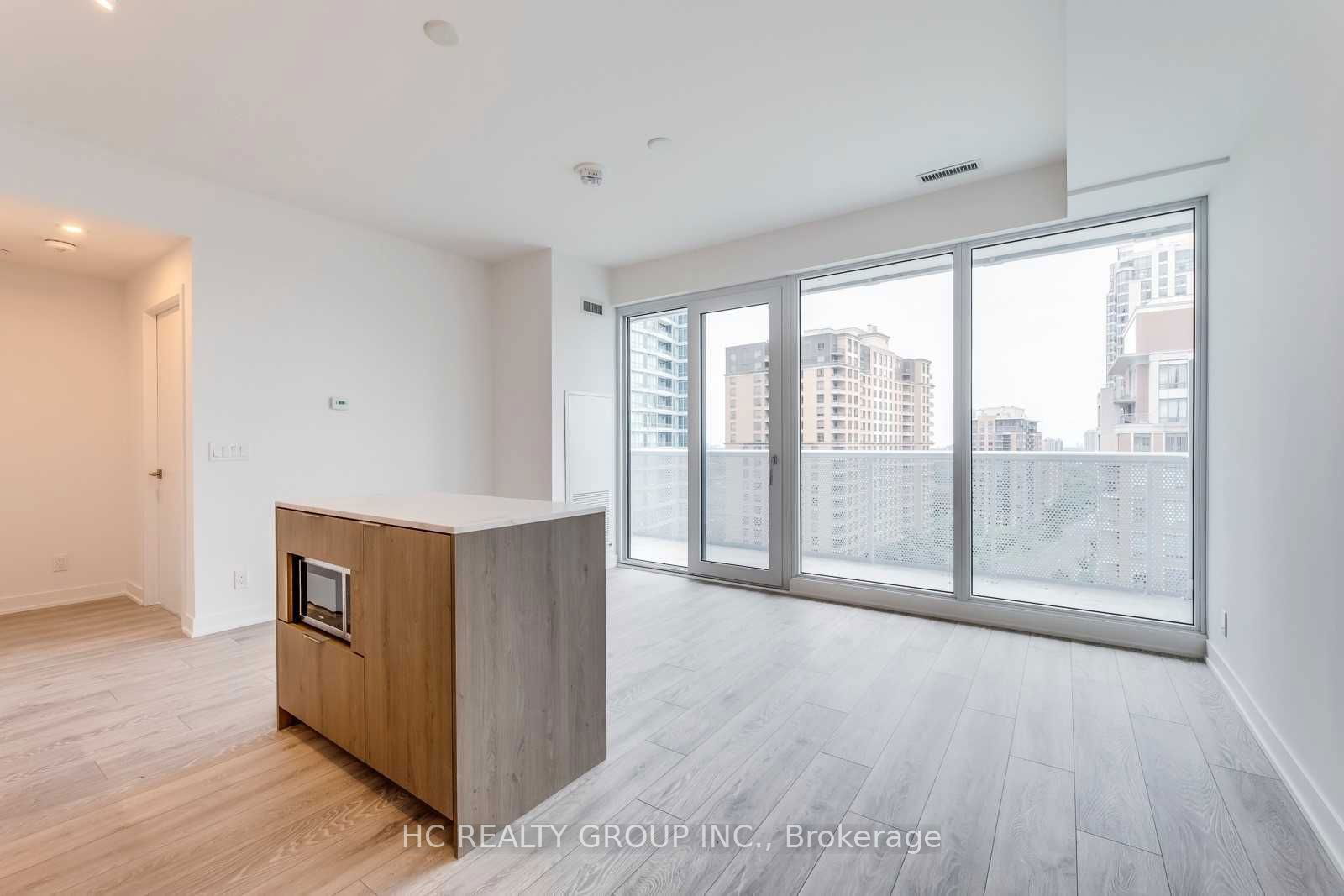 15 Holmes Ave, unit 1111 for rent