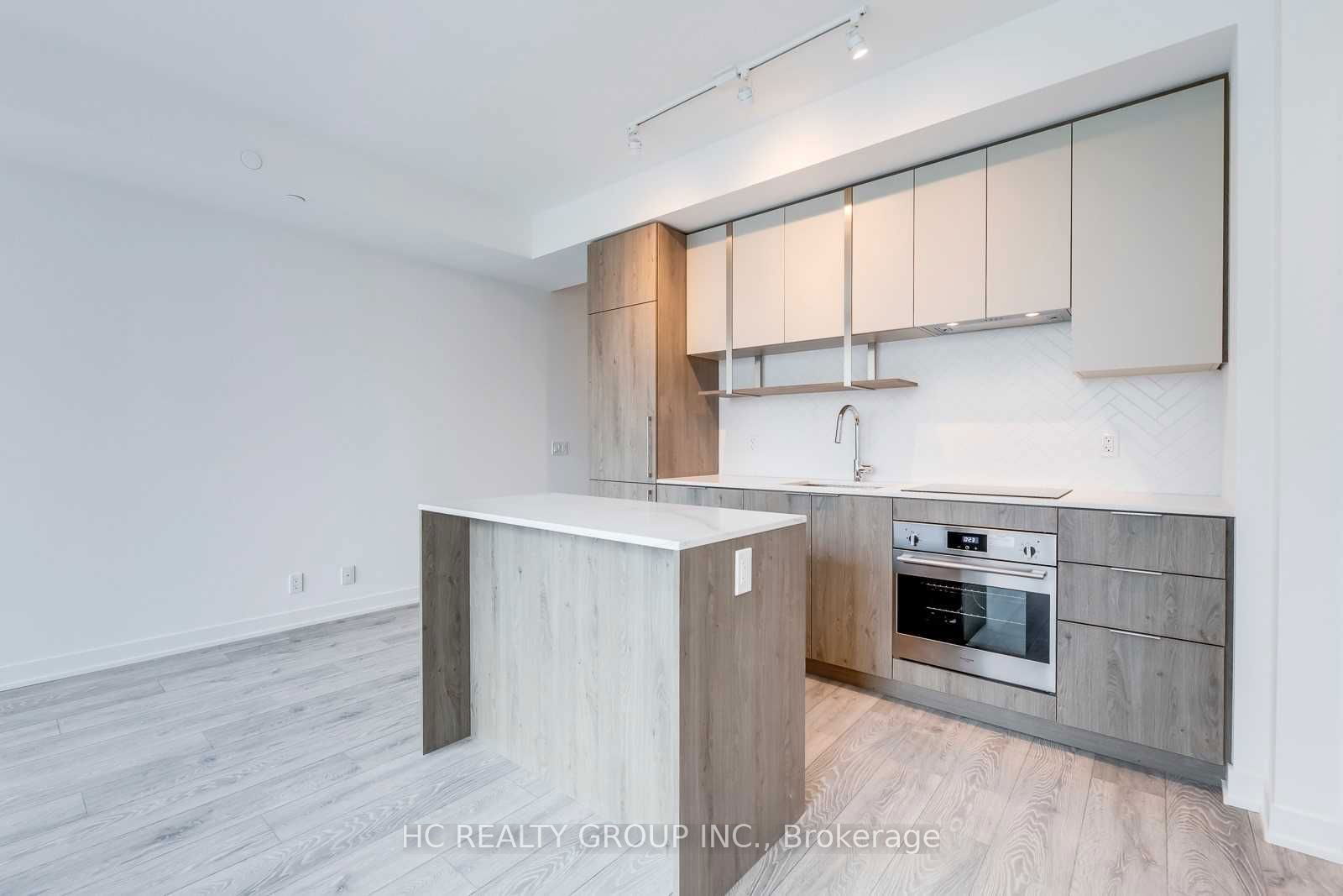 15 Holmes Ave, unit 1111 for rent