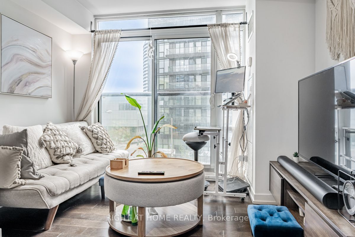 170 Fort York Blvd, unit 310 for sale