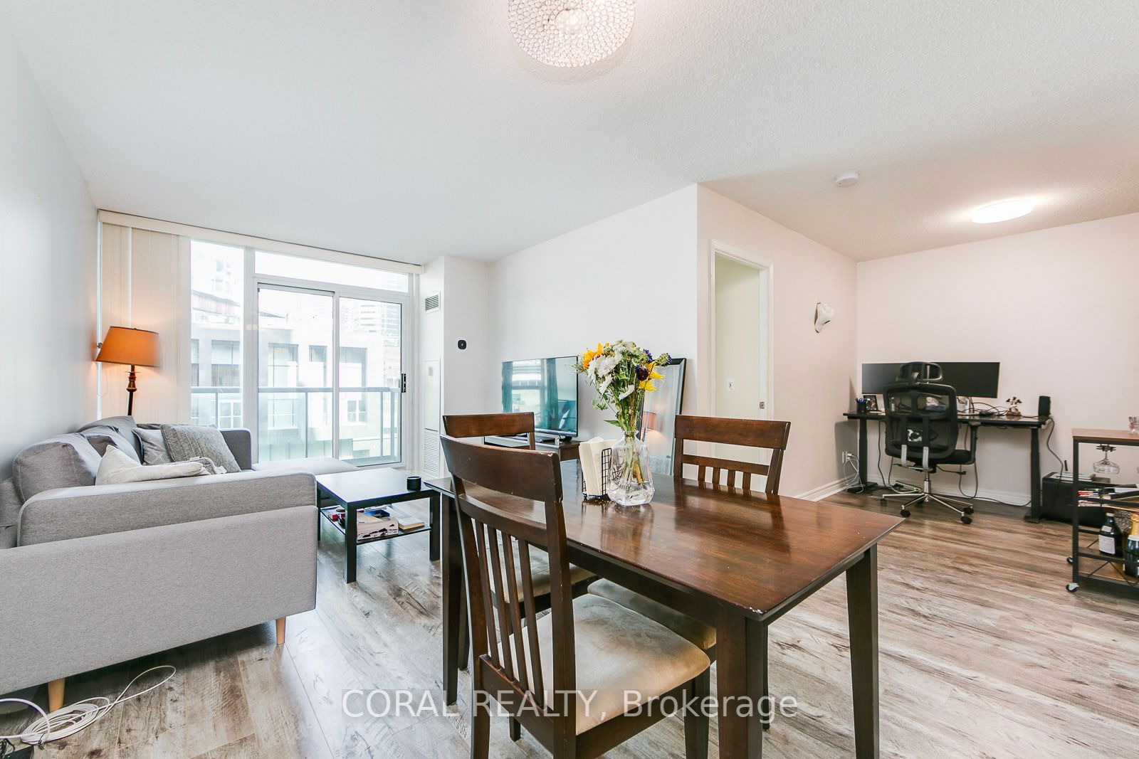 51 Lower Simcoe St, unit 620 for rent