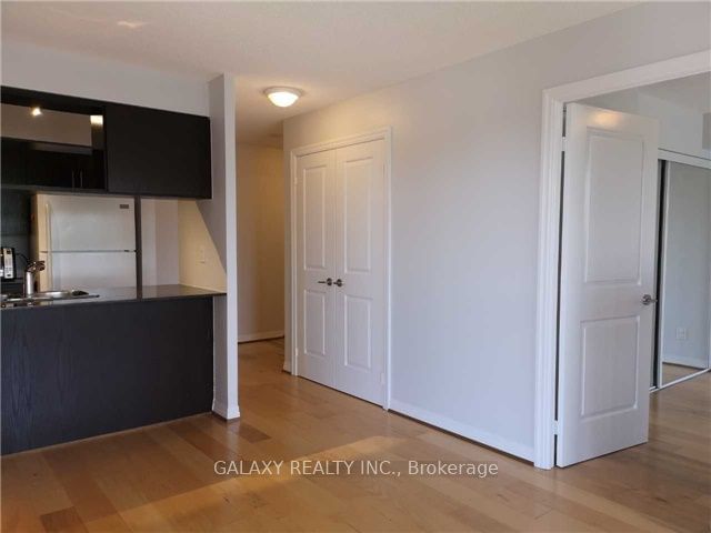 2035 Sheppard Ave E, unit 318 for rent