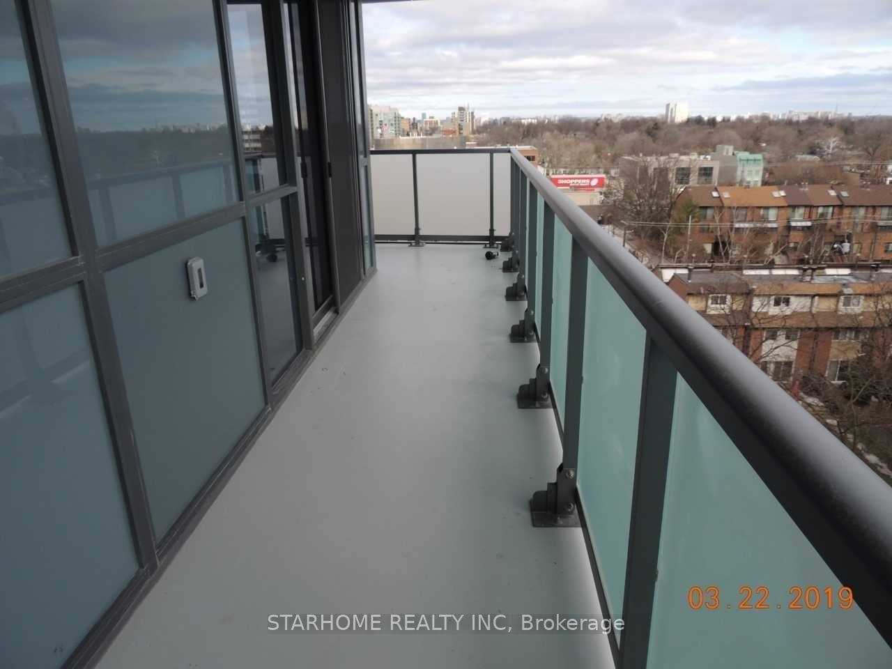 125 Redpath Ave, unit 715 for rent