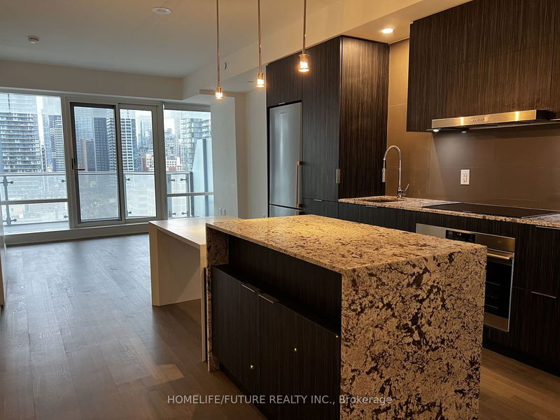 1 Bloor St E, unit 905 for rent