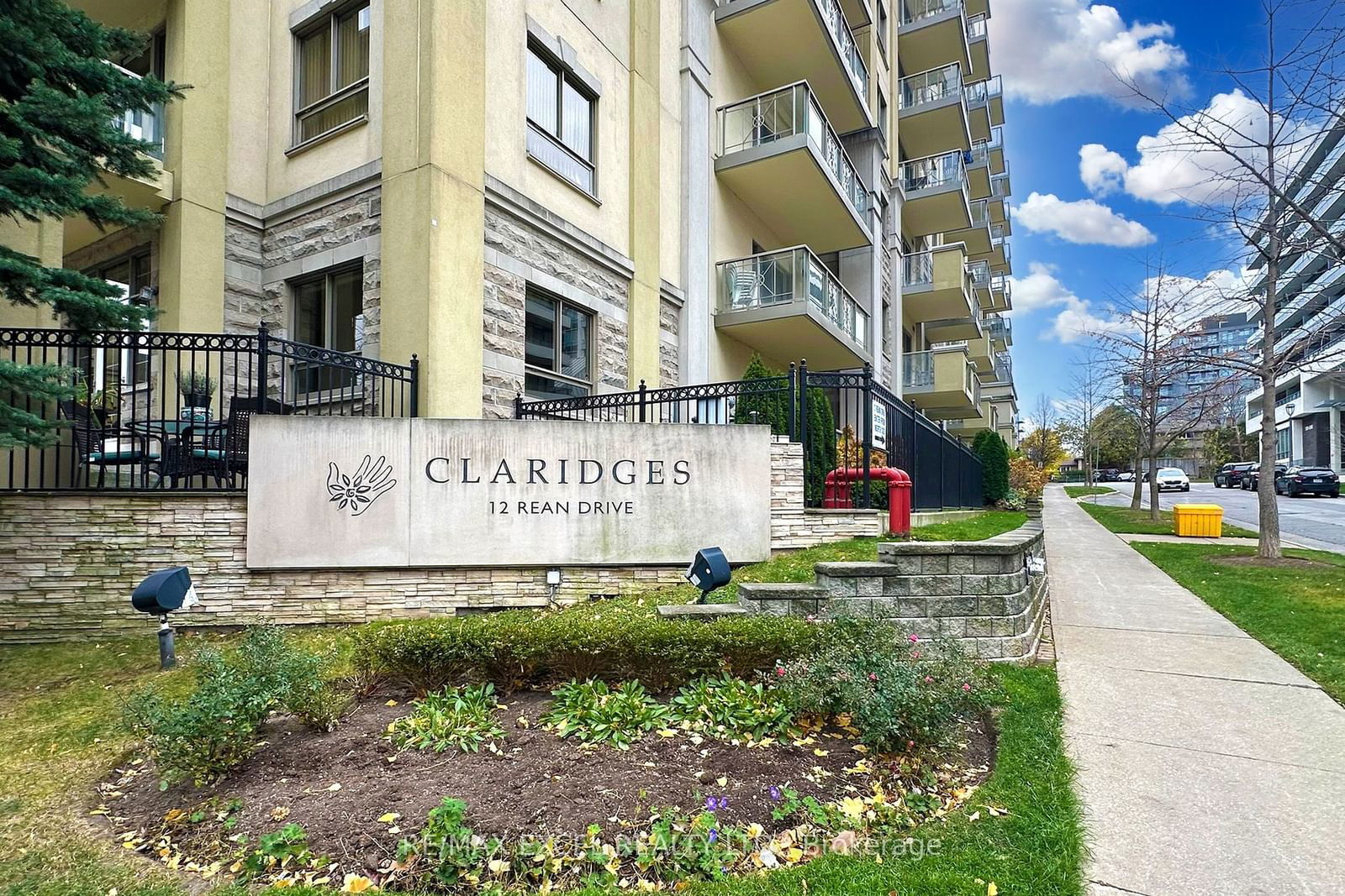 Claridges Condos, North York, Toronto