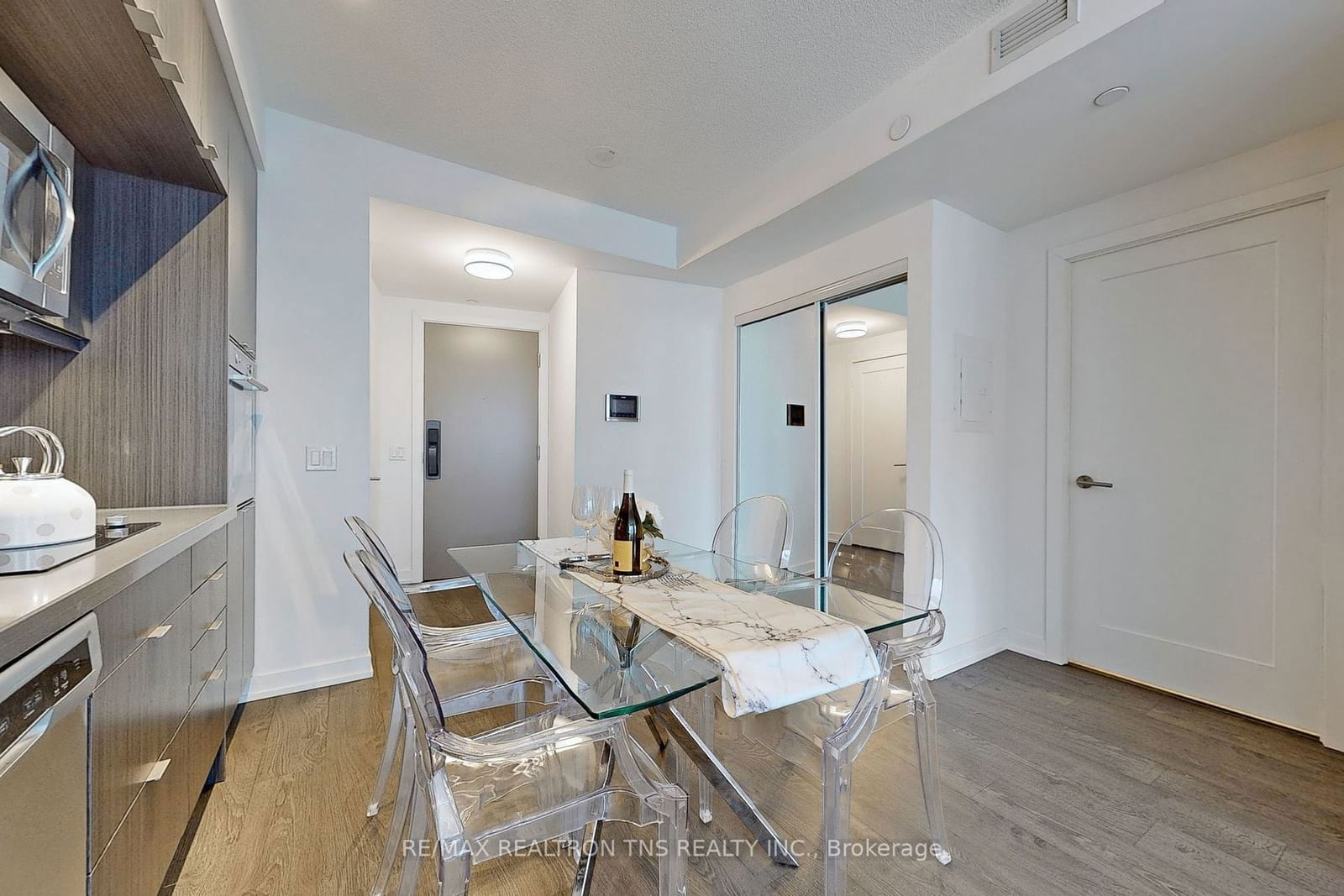 10 York St, unit 1502 for sale