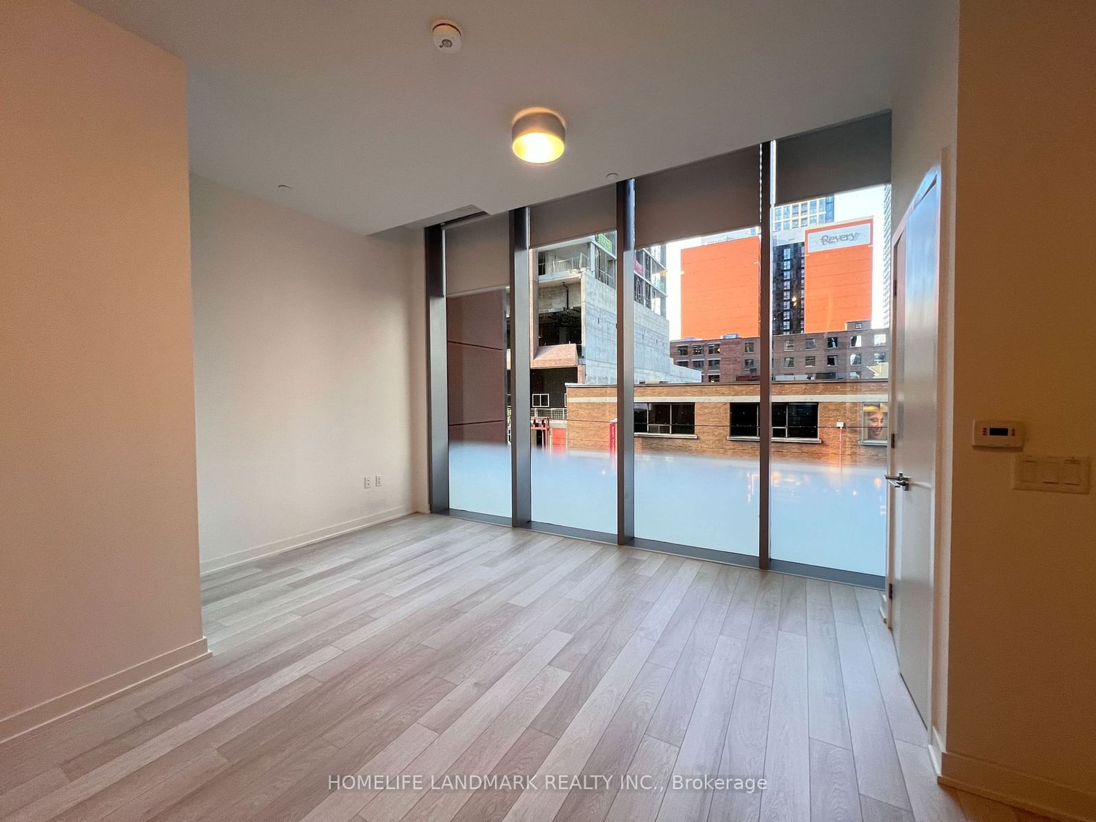 357 King St W, unit 201 for rent