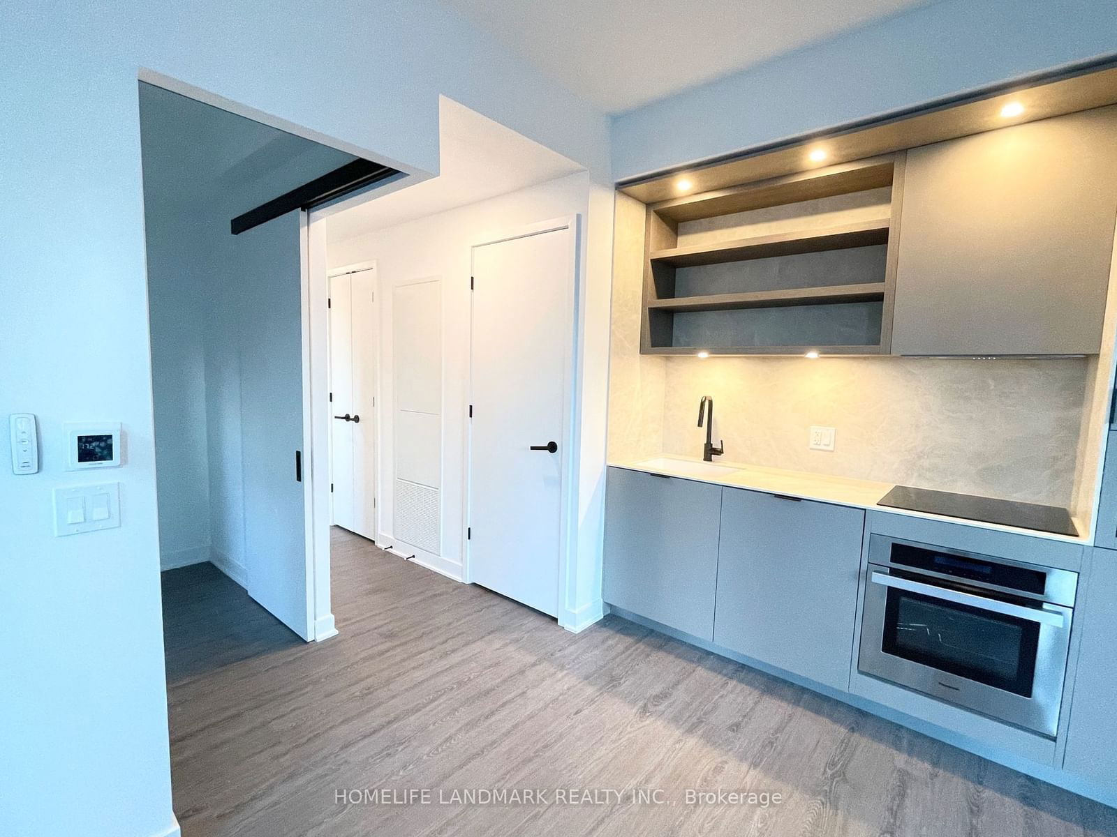 55 Charles St E, unit 1610 for rent