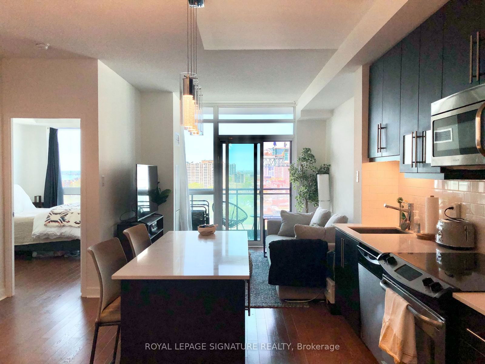 1171 Queen St W, unit 1601 for rent