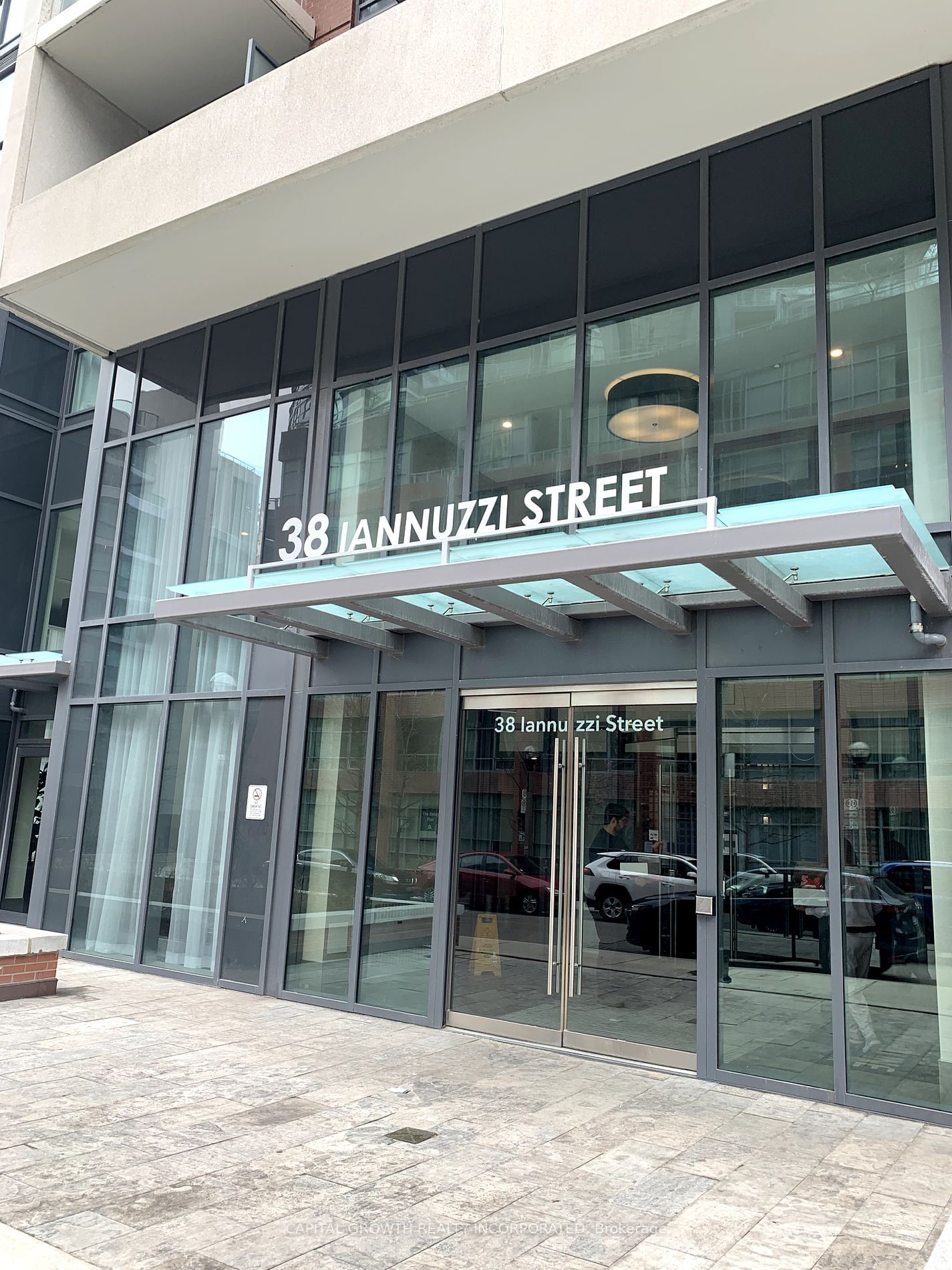 38 Iannuzzi St, unit 902 for rent