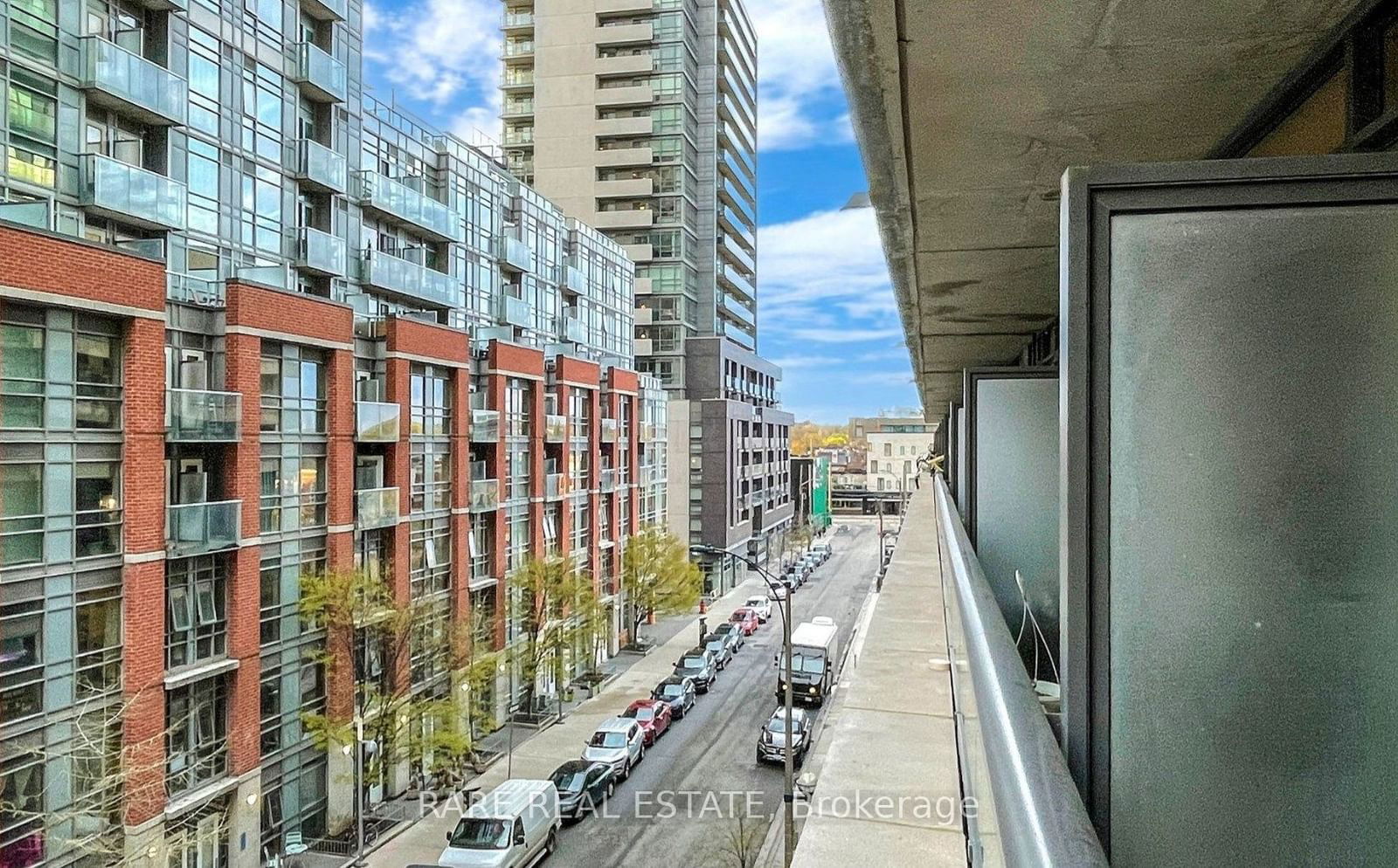 36 Lisgar St, unit 518W for rent