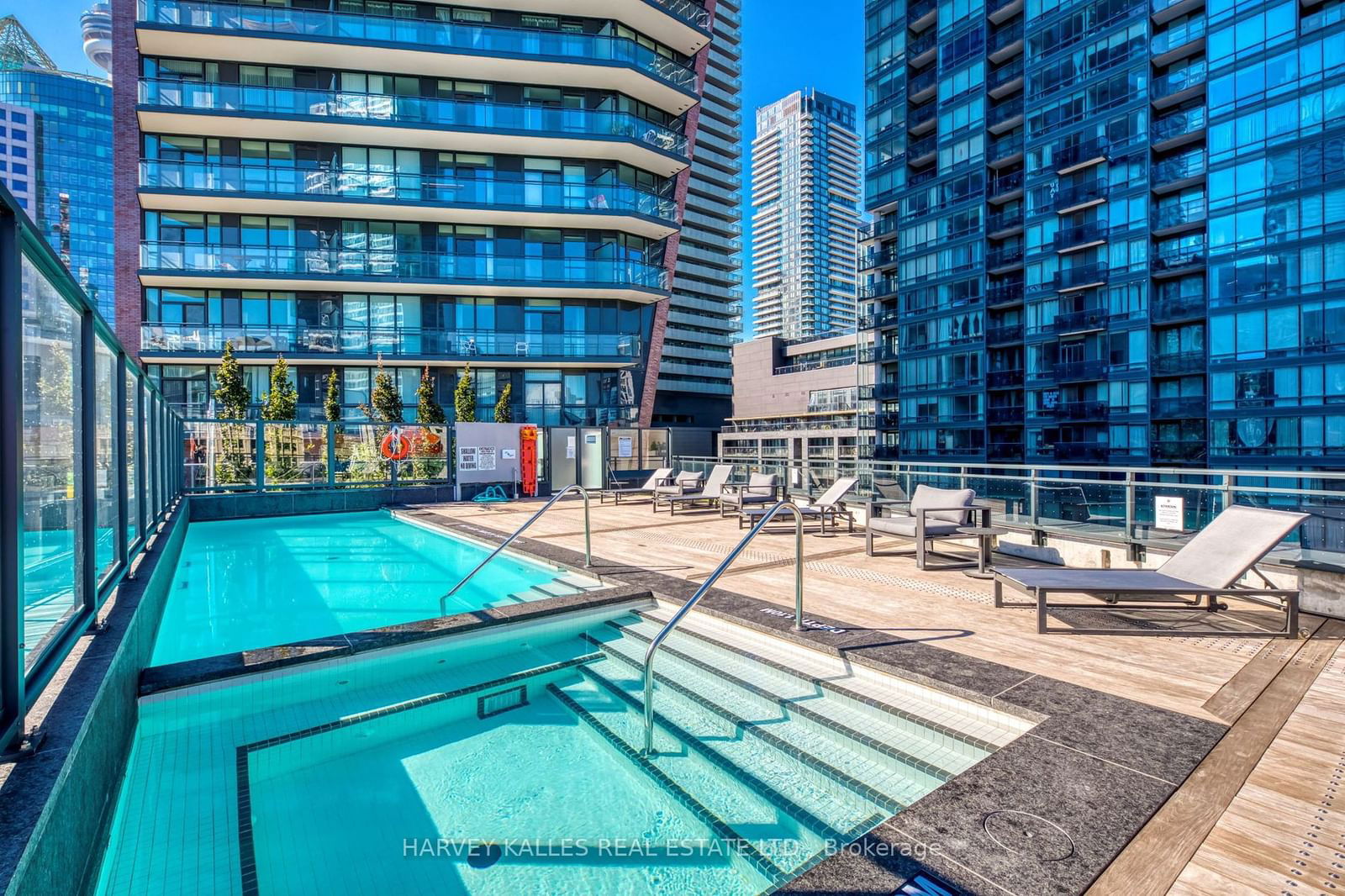 99 John St, unit 4504 for sale