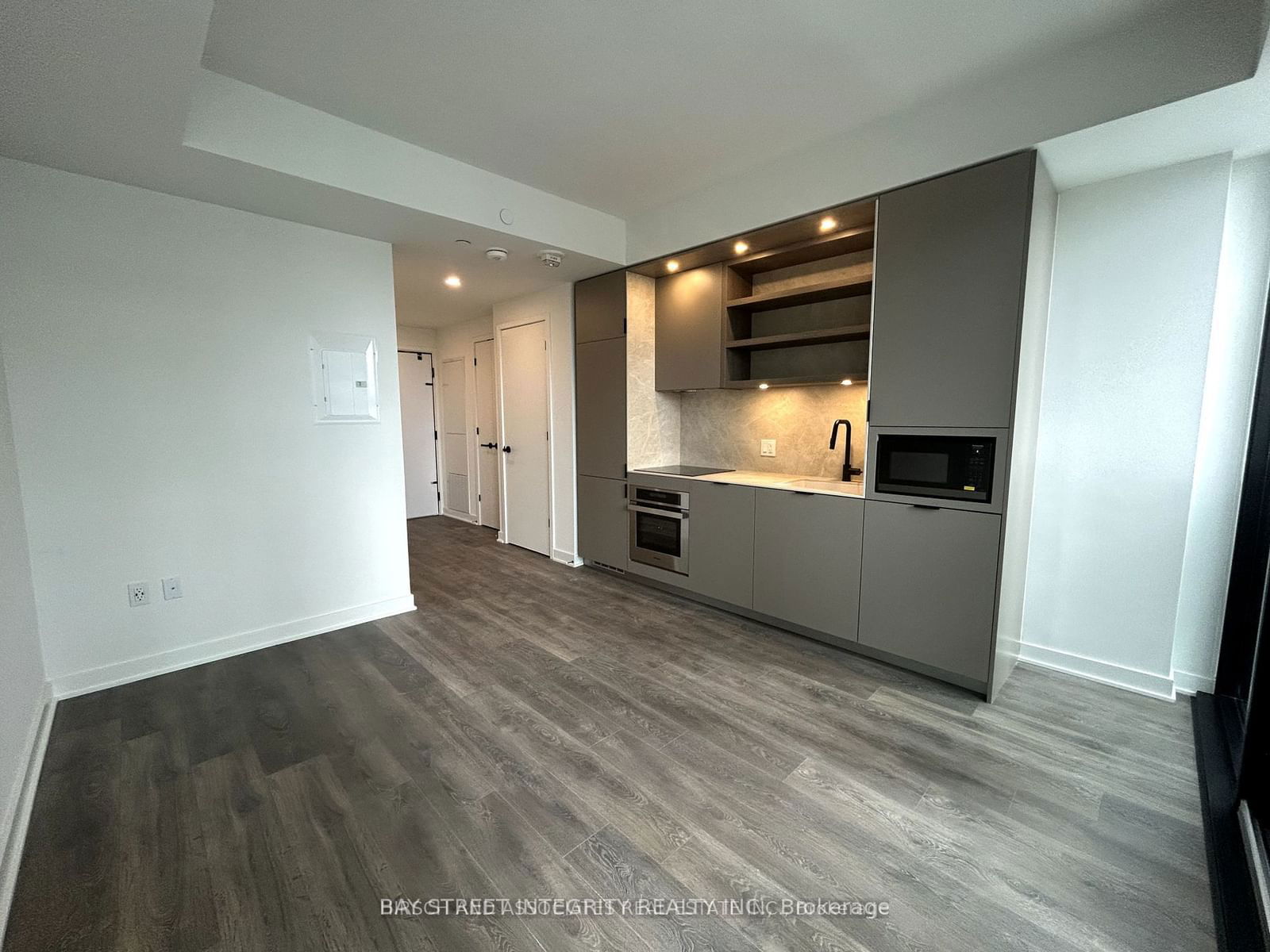 55 Charles St E, unit 2511 for rent