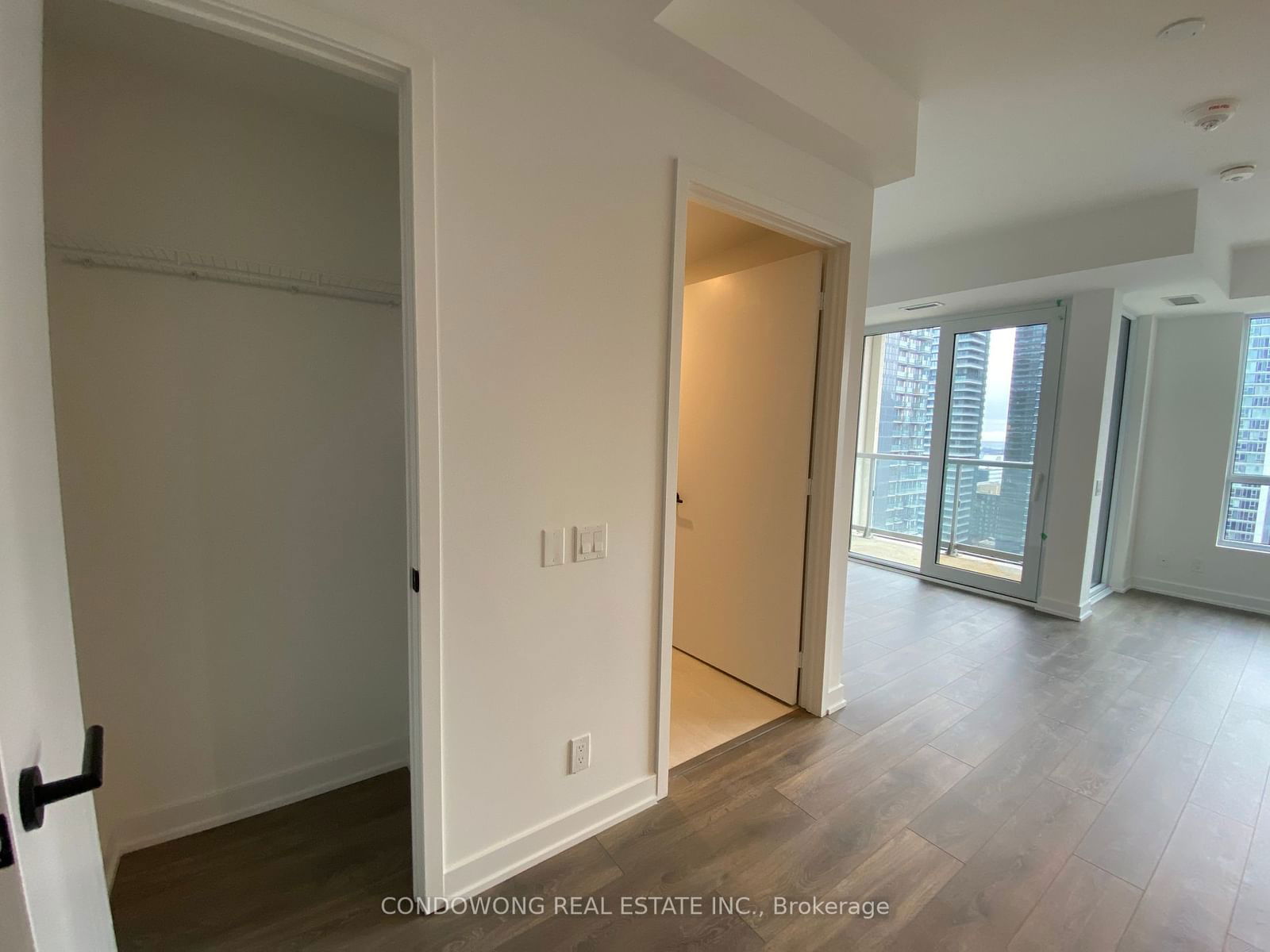 108 Peter St, unit 3309 for rent