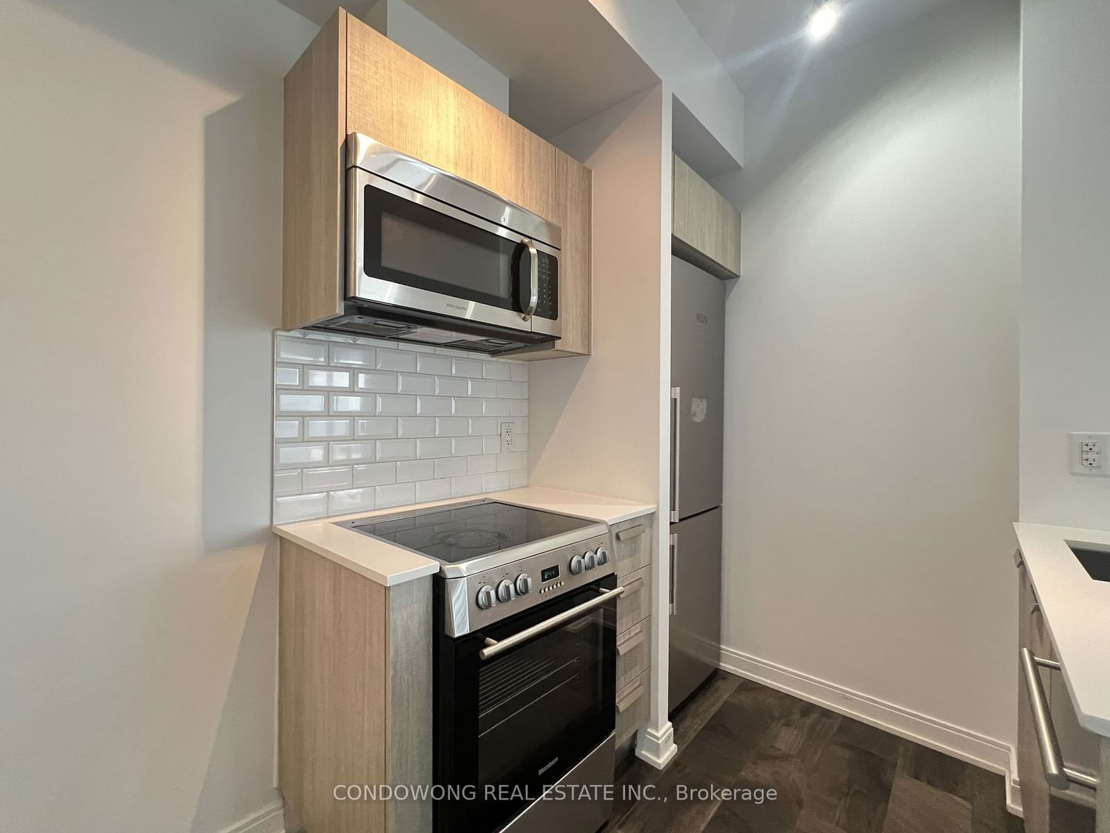 42 Charles St E, unit 4308 for rent