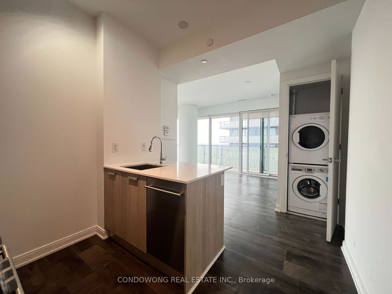 42 Charles St E, unit 4308 for rent