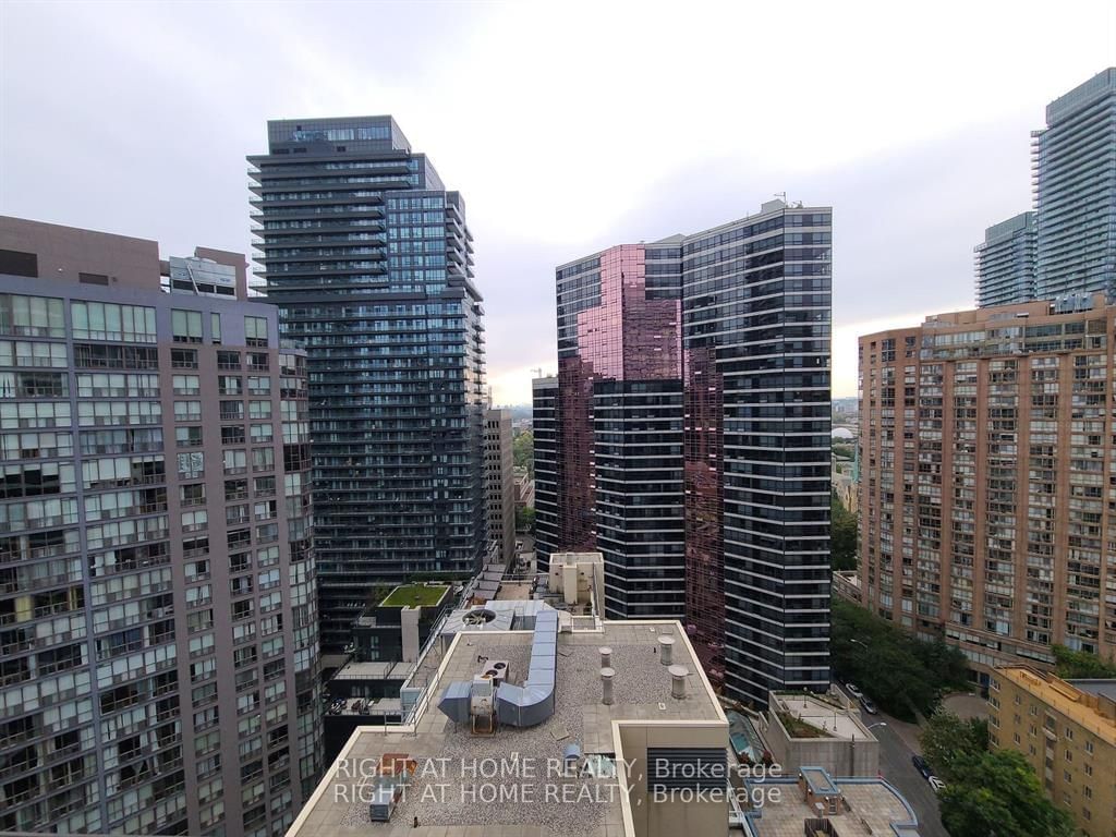 5 ST. JOSEPH St, unit 2106 for rent