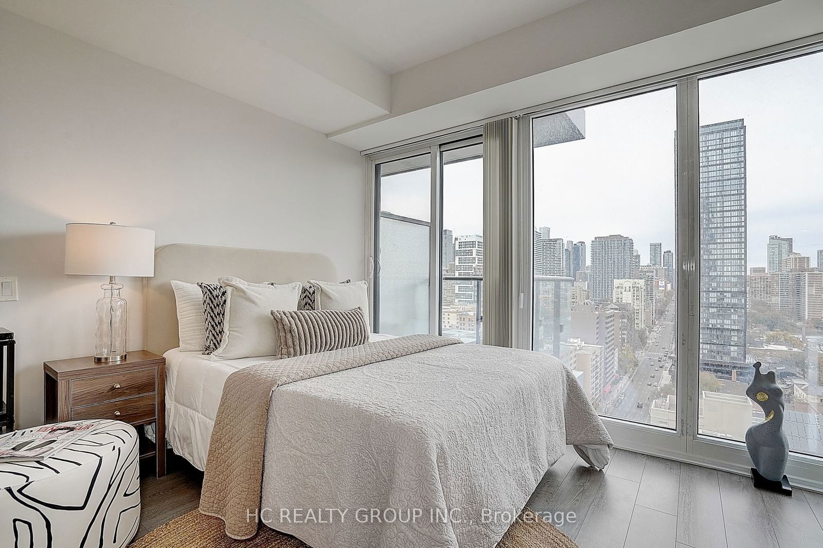 251 Jarvis St, unit 2211 for sale