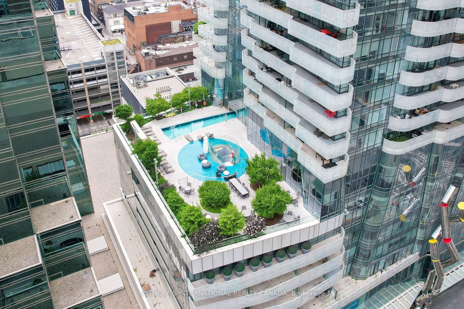 1 Bloor St E, unit 310 for rent