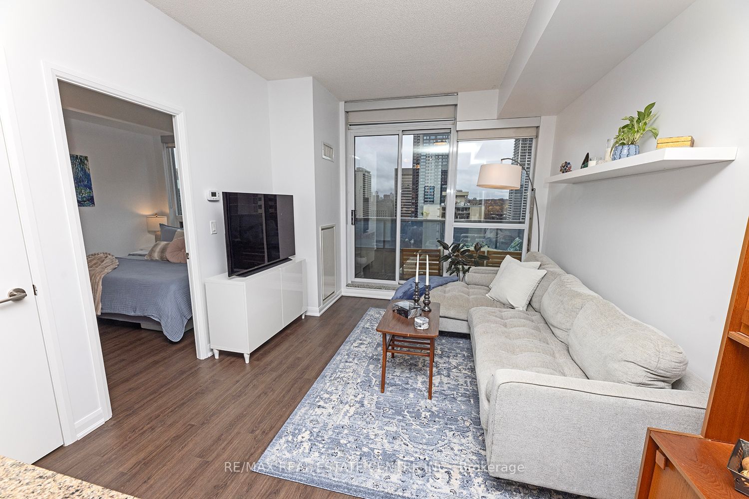 500 Sherbourne St, unit 1301 for sale