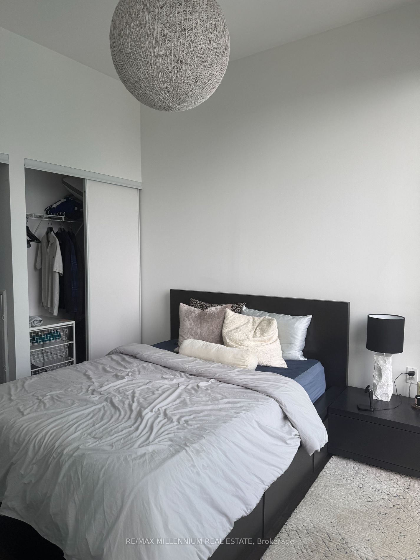 1 The Esplanade N, unit 3405 for rent