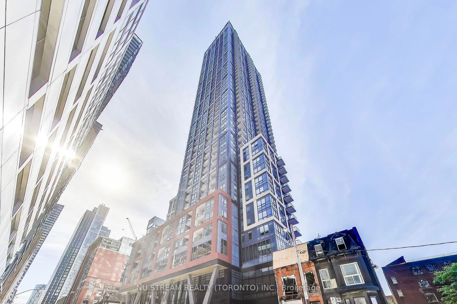 108 Peter St, unit 5003 for rent