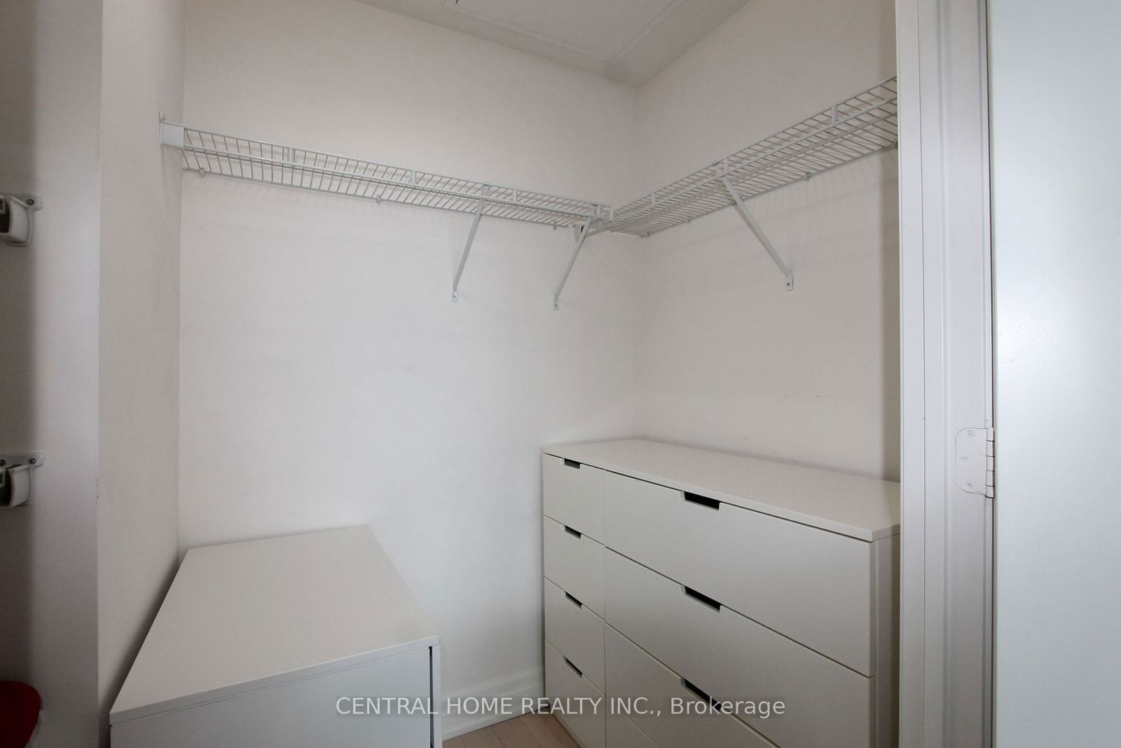 8 The Esplanade, unit 5503 for rent