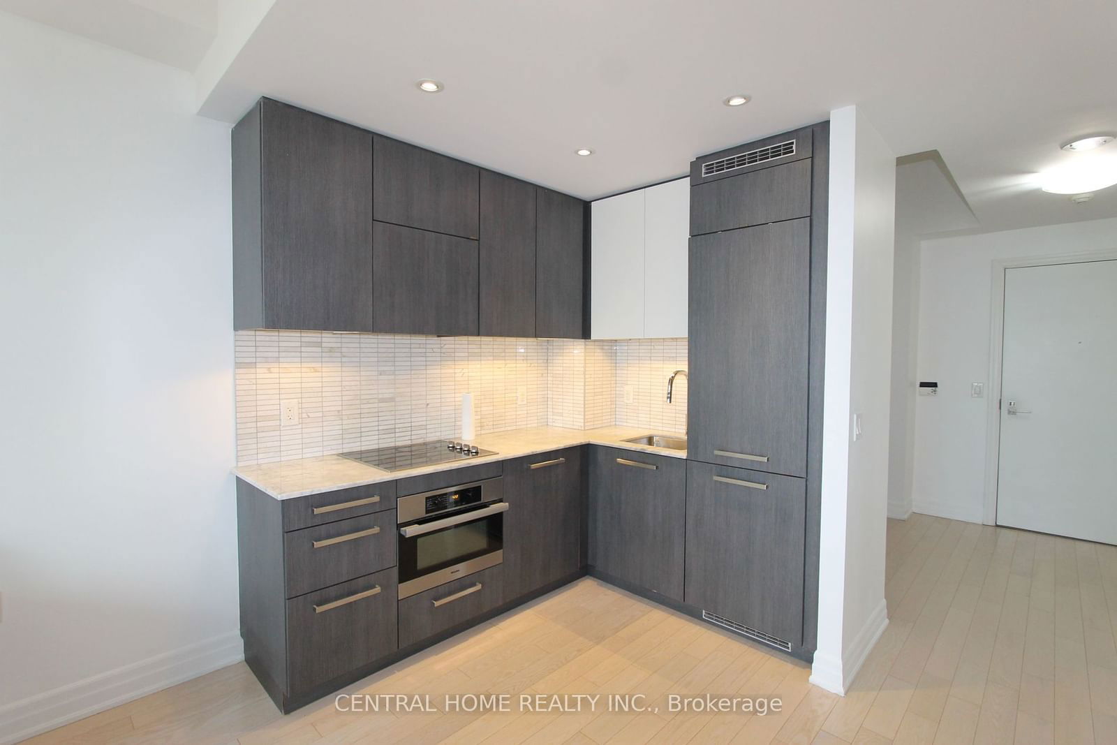 8 The Esplanade, unit 5503 for rent