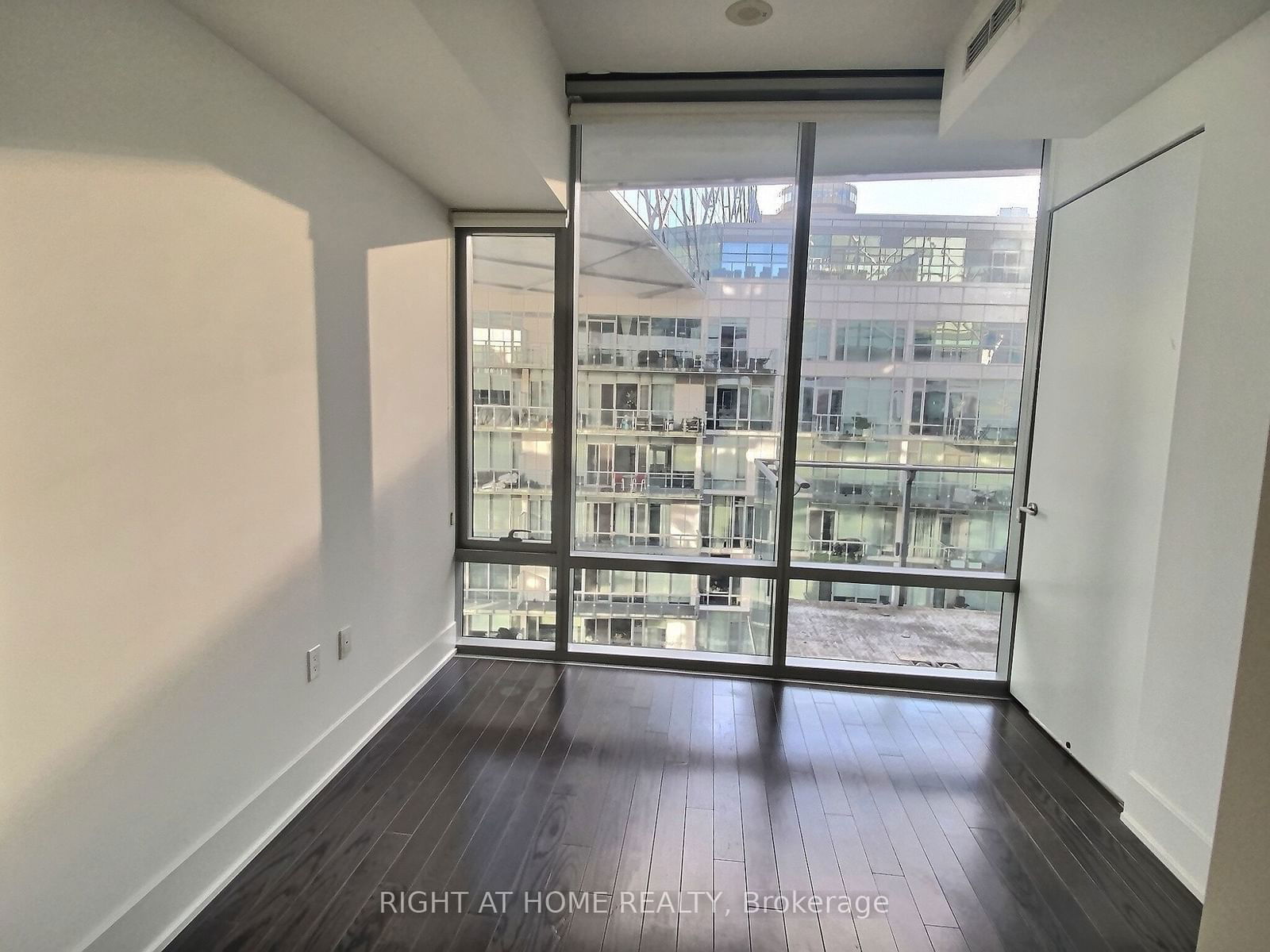 39 Queens Quay E, unit 1008 for rent