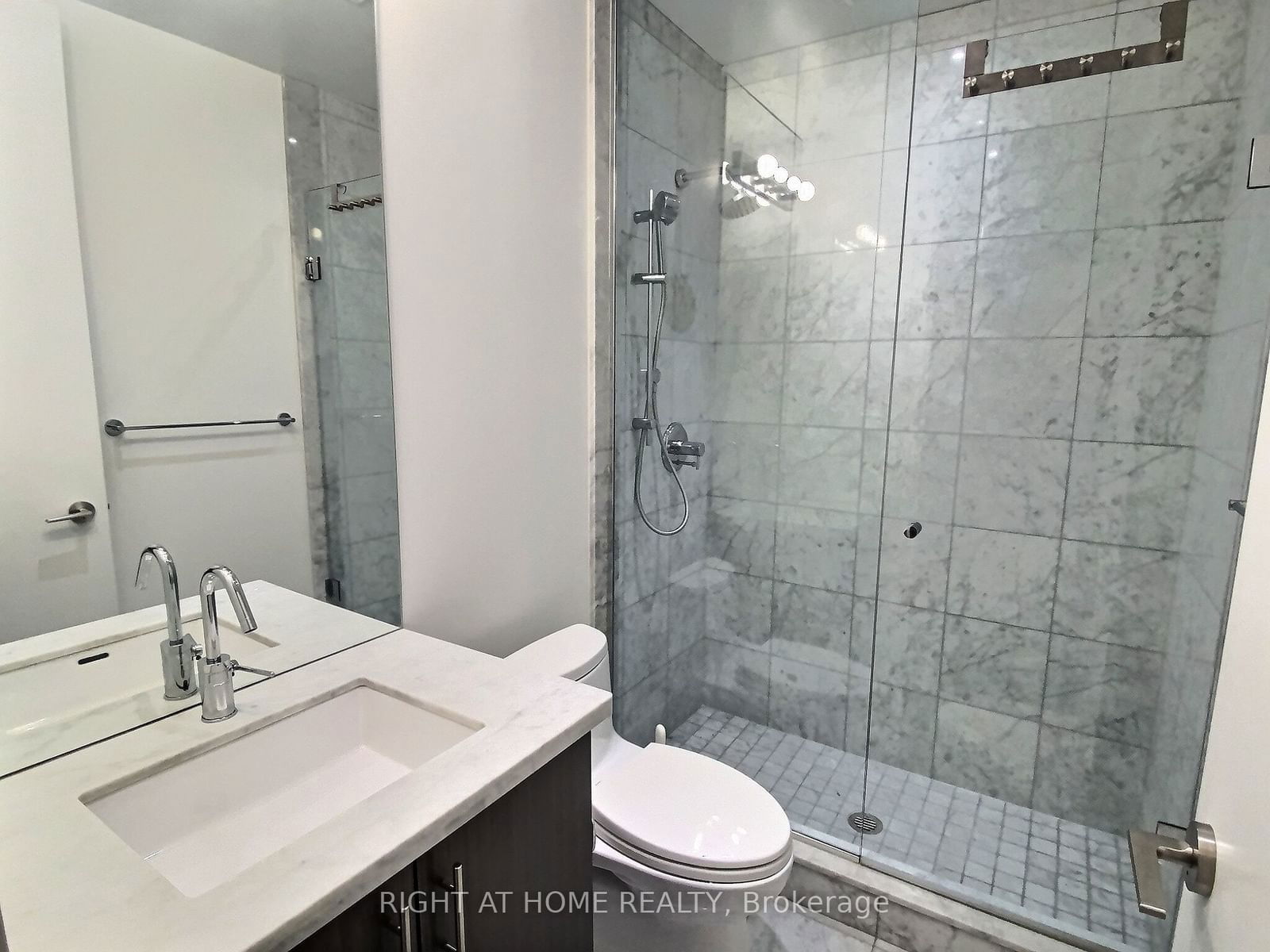 39 Queens Quay E, unit 1008 for rent