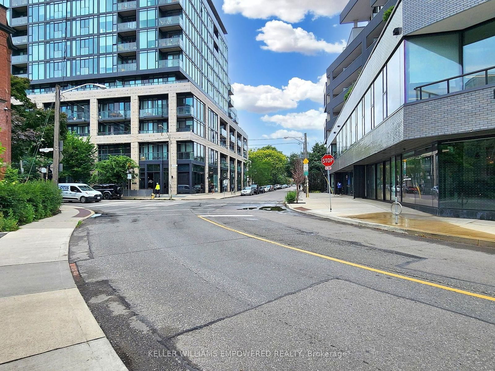 King West Townhomes, Downtown, Toronto