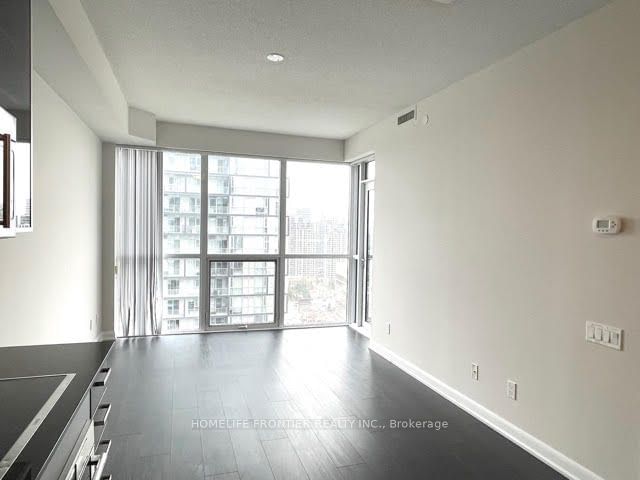 5168 Yonge St, unit 3208 for rent