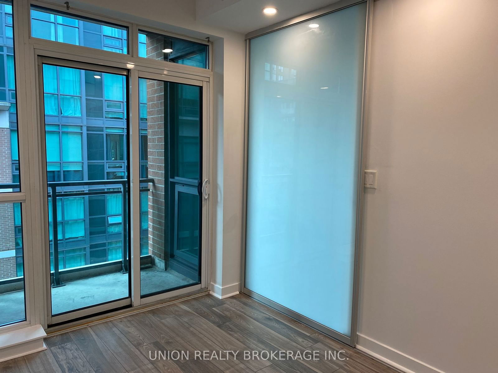 1169 Queen St W, unit 601 for rent