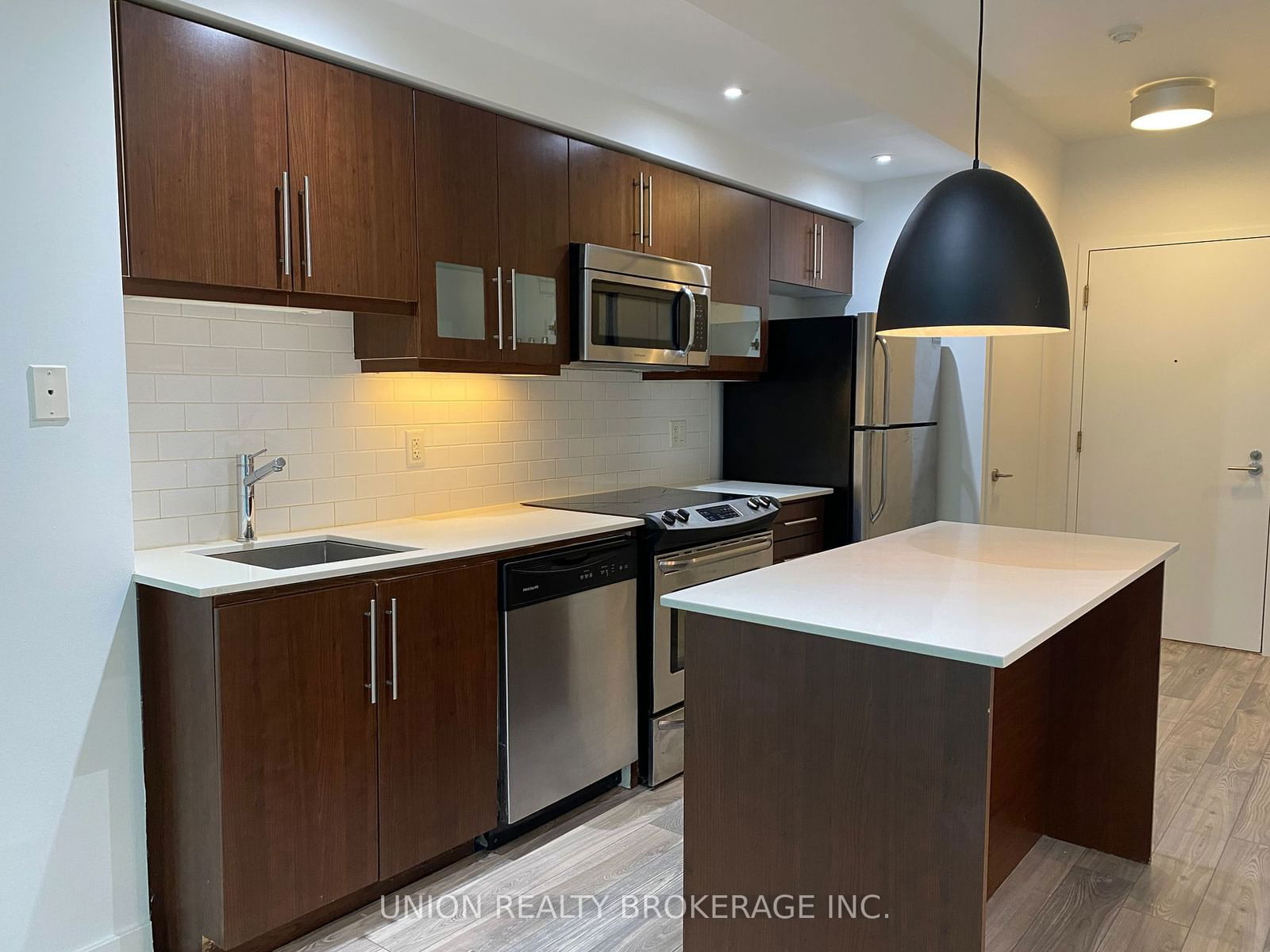 1169 Queen St W, unit 601 for rent