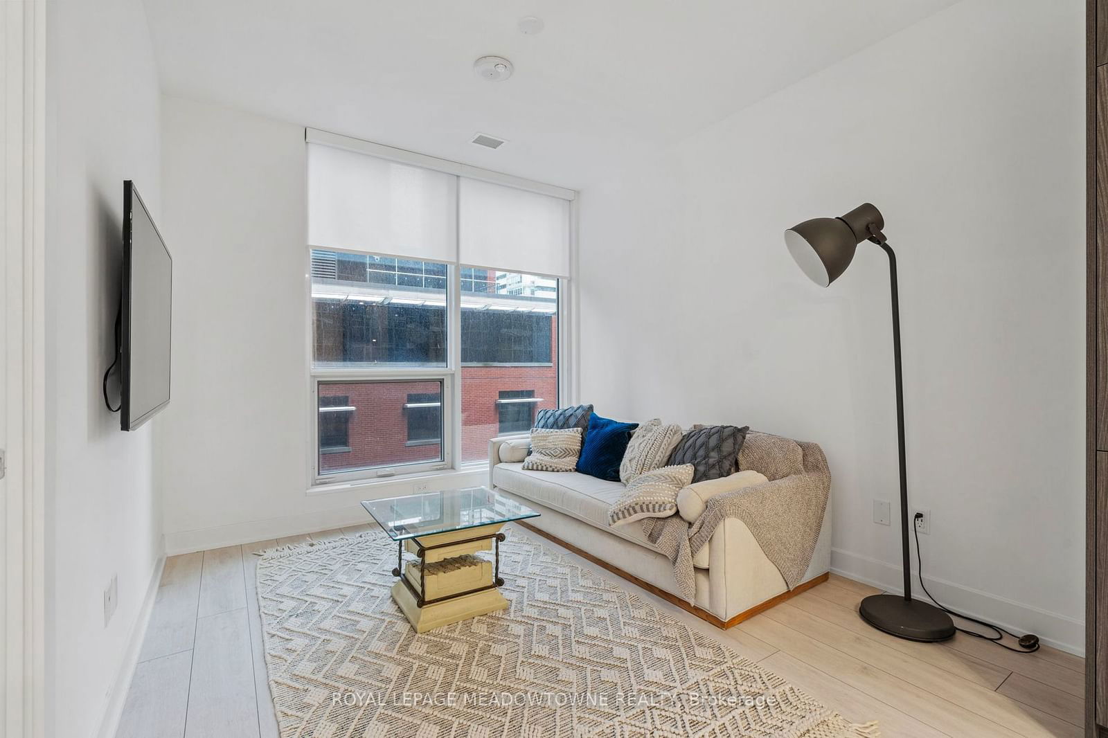 15 Mercer St, unit 813 for sale