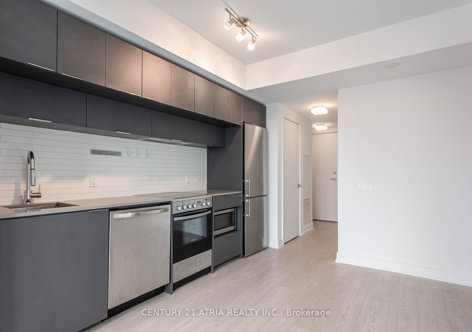 181 Dundas St, unit 5007 for rent