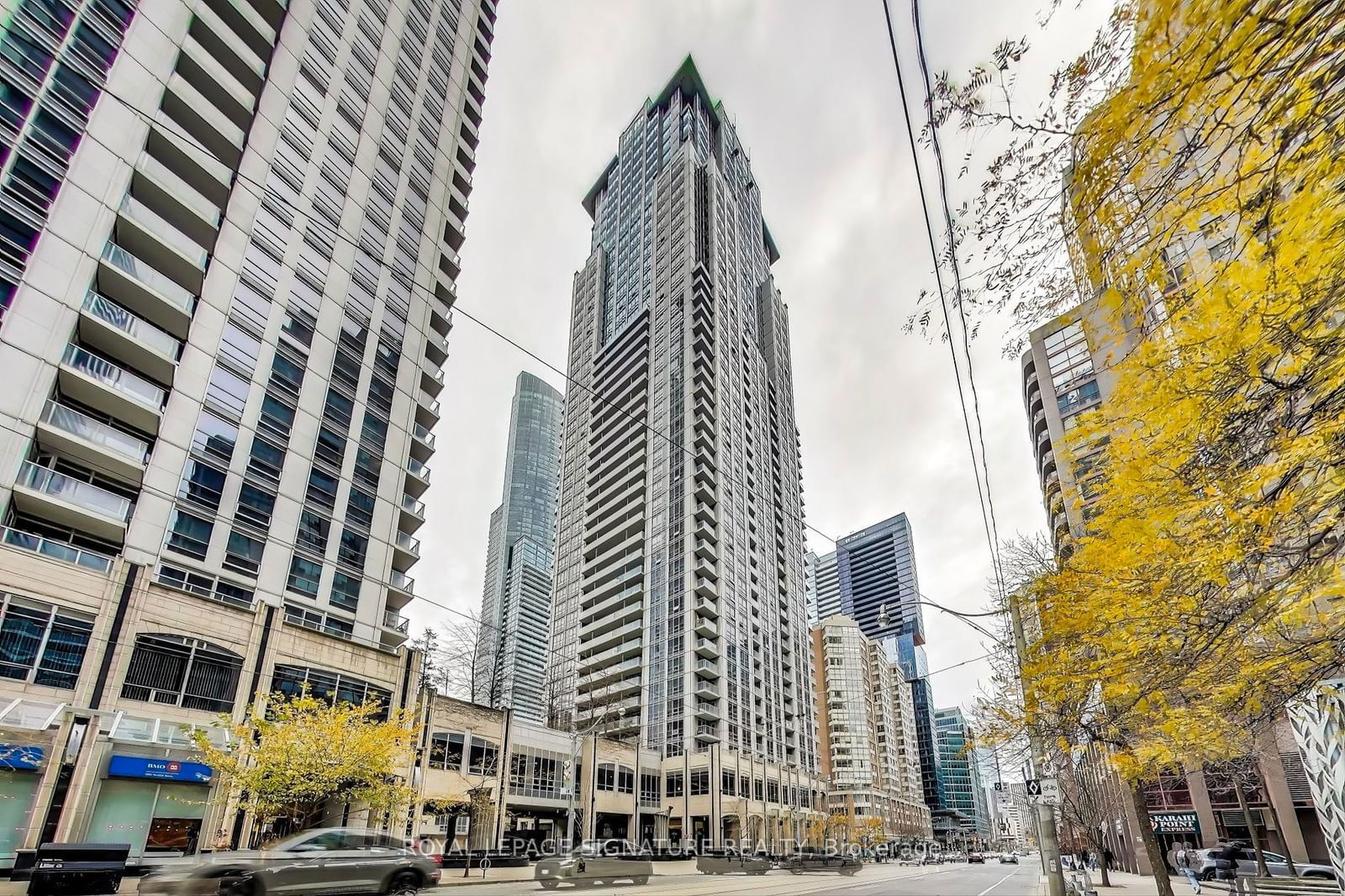 761 Bay St, unit 304 for sale