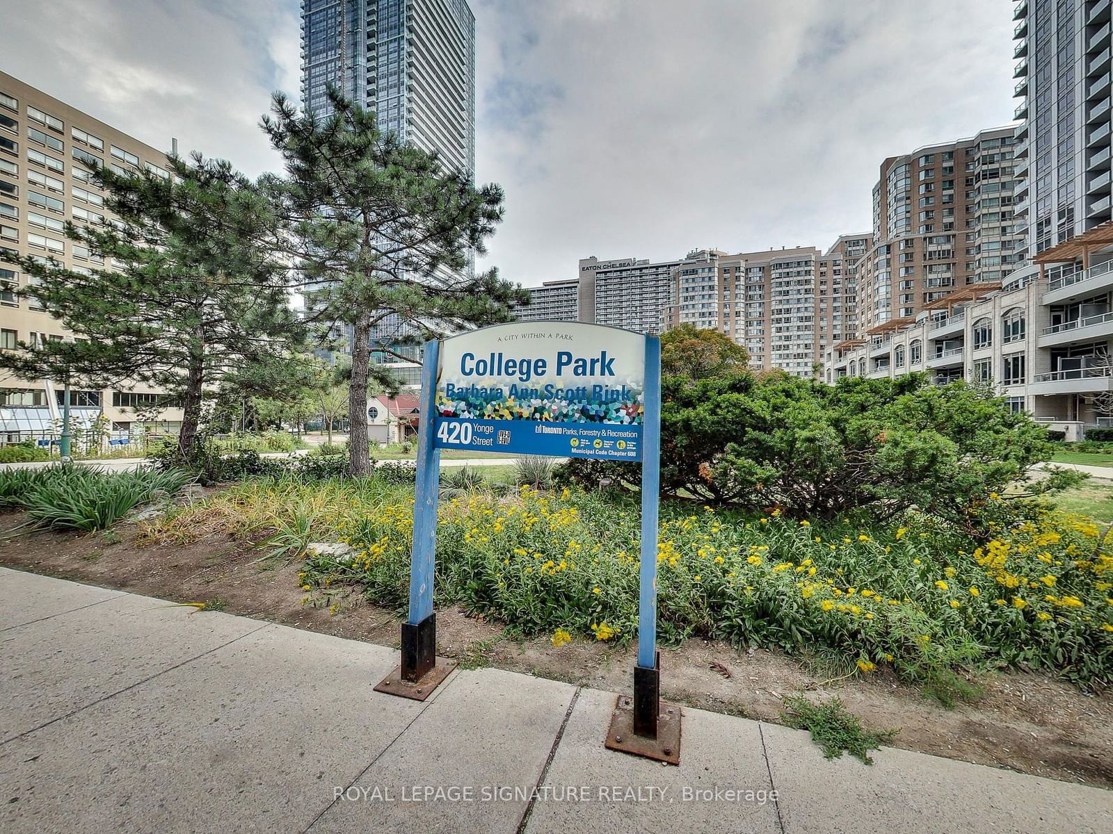 761 Bay St, unit 304 for sale