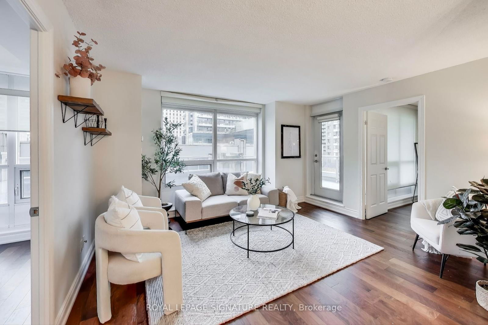 761 Bay St, unit 304 for sale