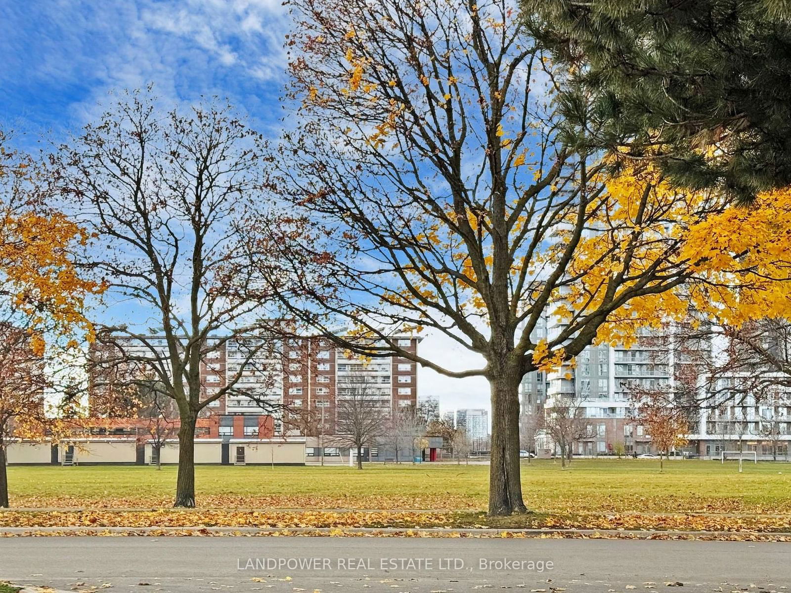 2 Corvus Starway Townhouses, North York, Toronto