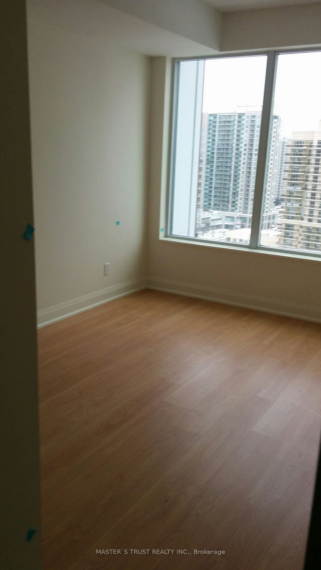 68 Canterbury Pl, unit 1603 for rent