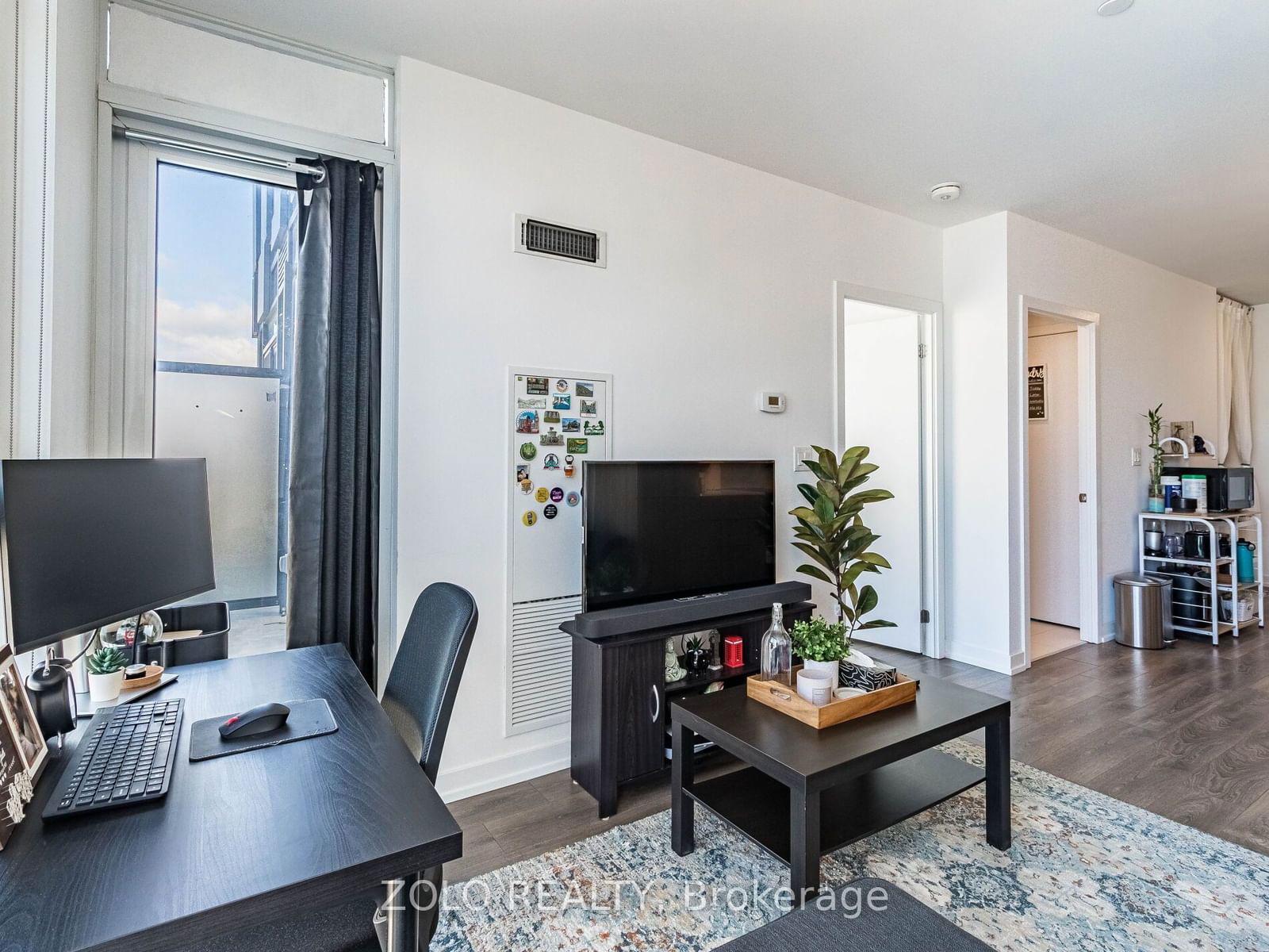 159 Wellesley St E, unit PH10 for rent