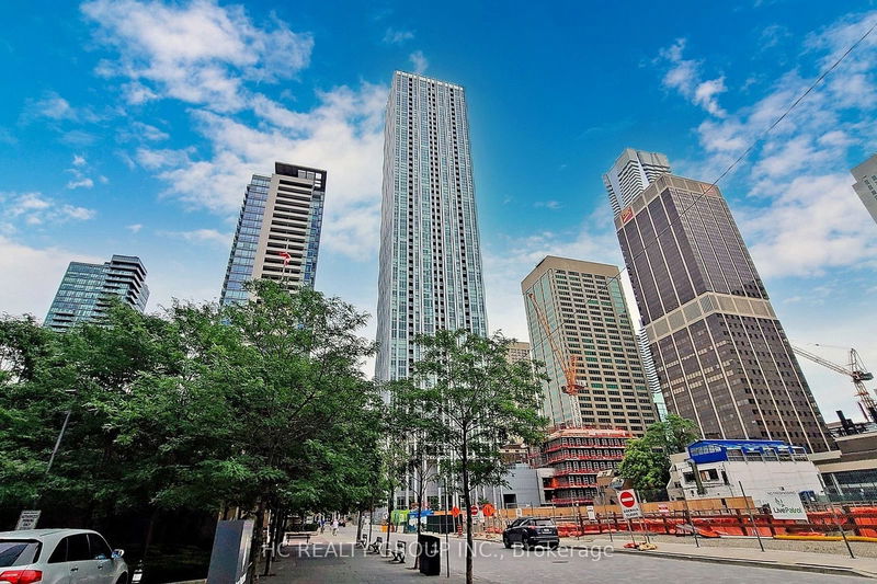 1 Yorkville Ave, unit 2902 for sale