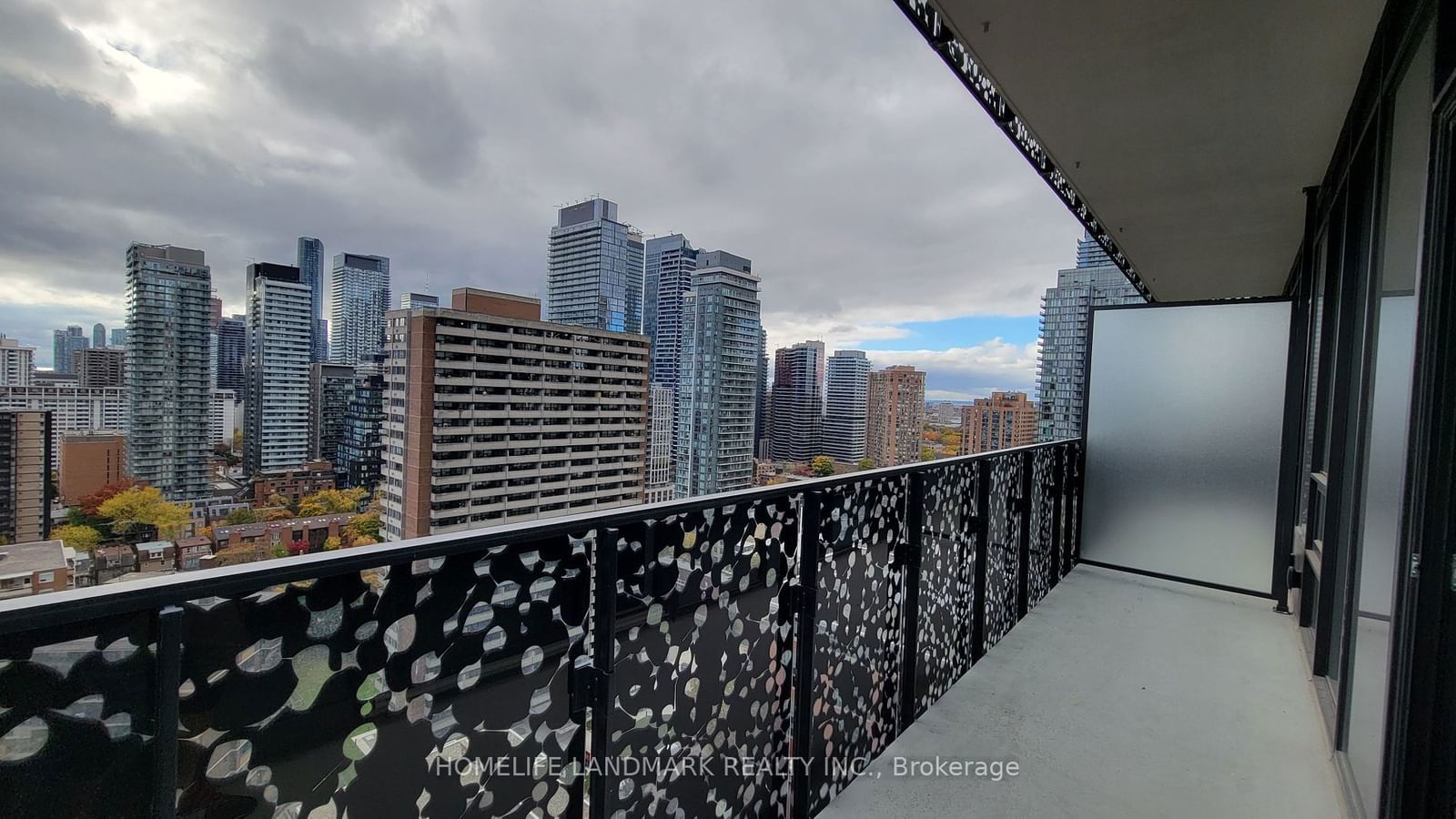 55 Charles St E, unit 2005 for rent