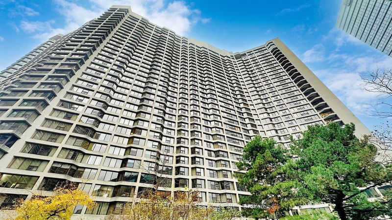 65 Harbour Sq, unit PH7 for rent