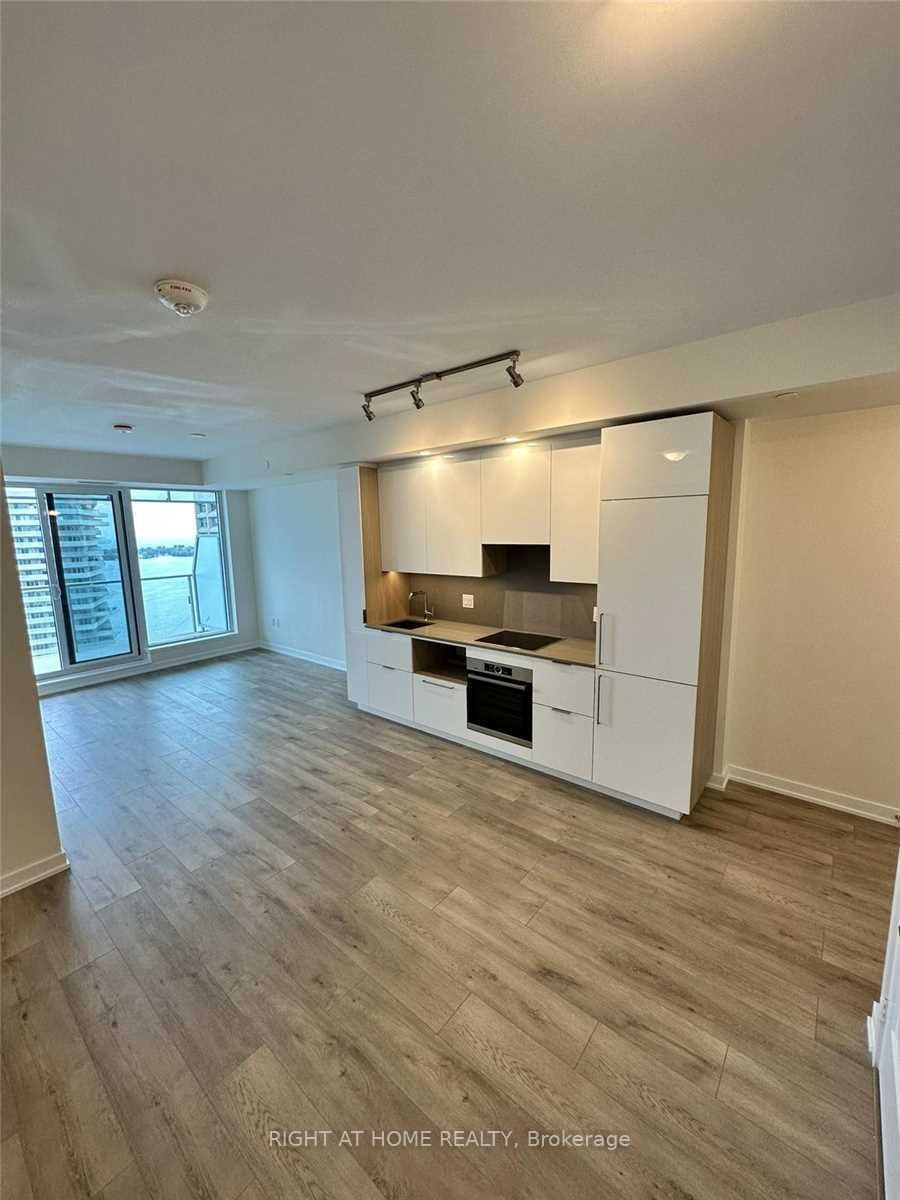 28 Freeland St, unit 2601 for rent