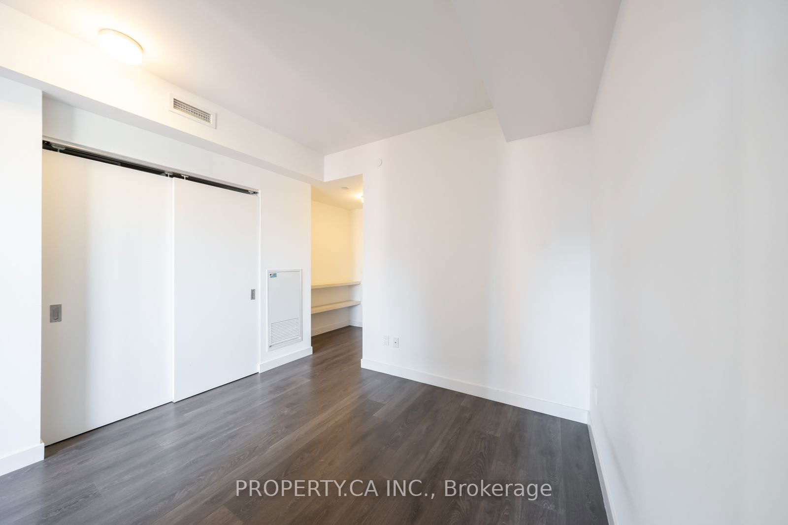 215 Queen St W, unit 1910 for rent