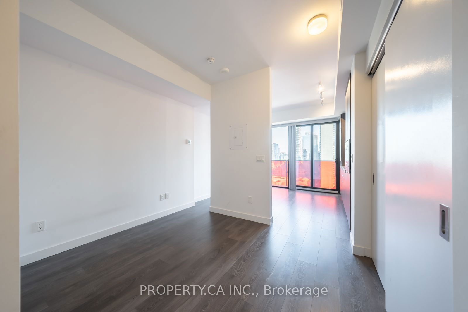 215 Queen St W, unit 1910 for rent