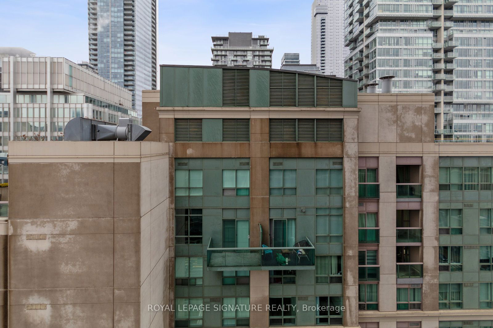 215 Queen St W, unit 1311 for rent